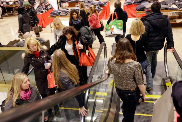 Consumer sentiment rebounds heading into 2014 Consumer sentiment indices are often regarded as a leading indication for spending. (AP Photo)