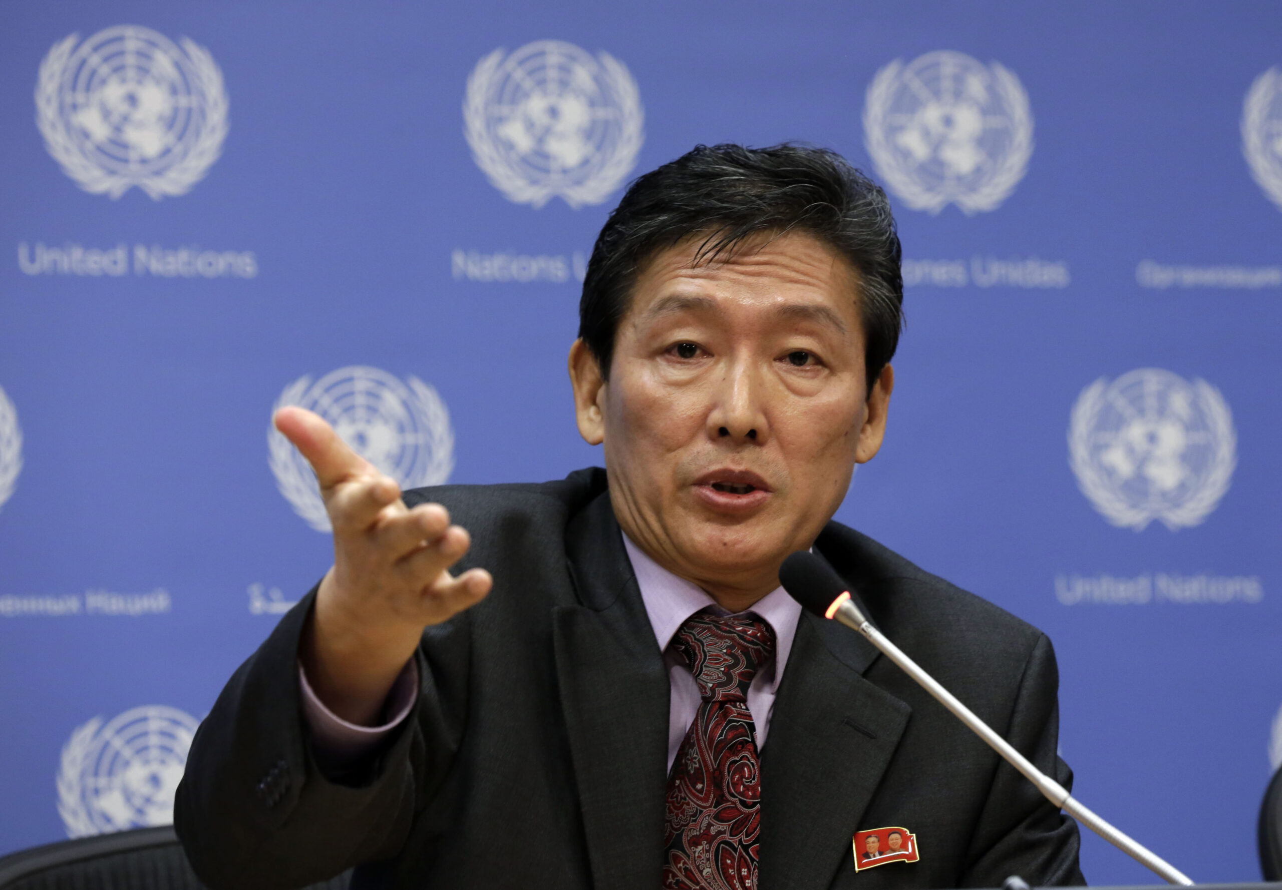 North Korea, at UN, mentions its labor camps