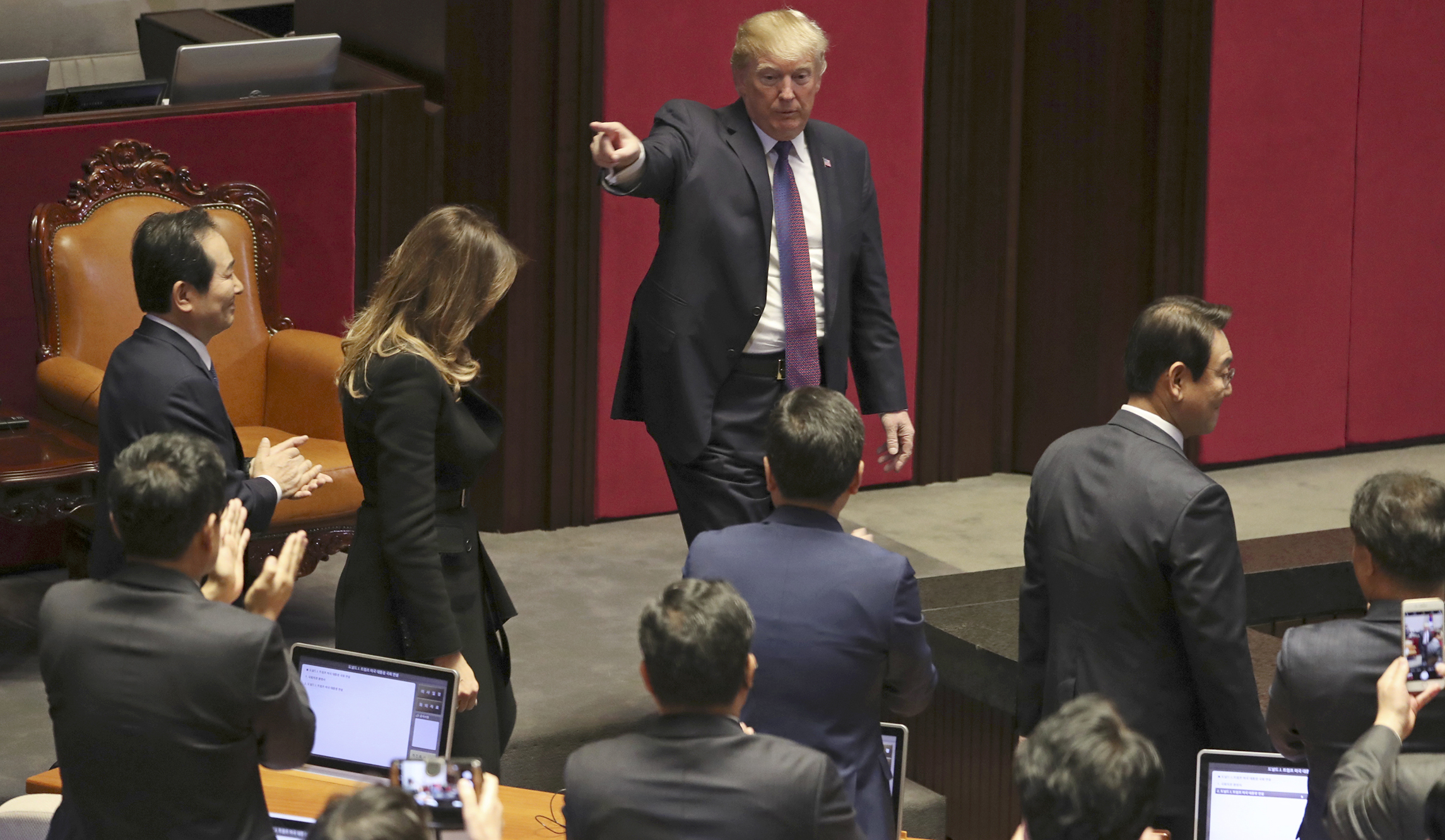 Trump praises his New Jersey golf club, Korean golfers during speech to National Assembly in Seoul