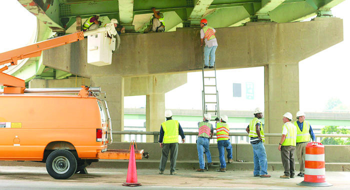 Contractors clamor for road money