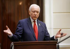 GOP pounces on Obamacare tax form error