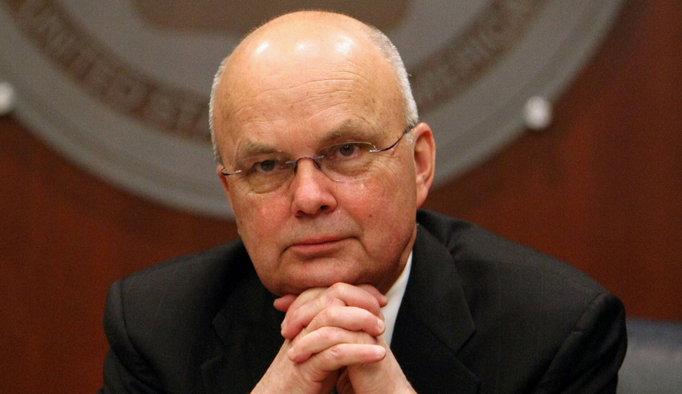 Michael Hayden plays defense for Pittsburgh Steelers over national anthem protest