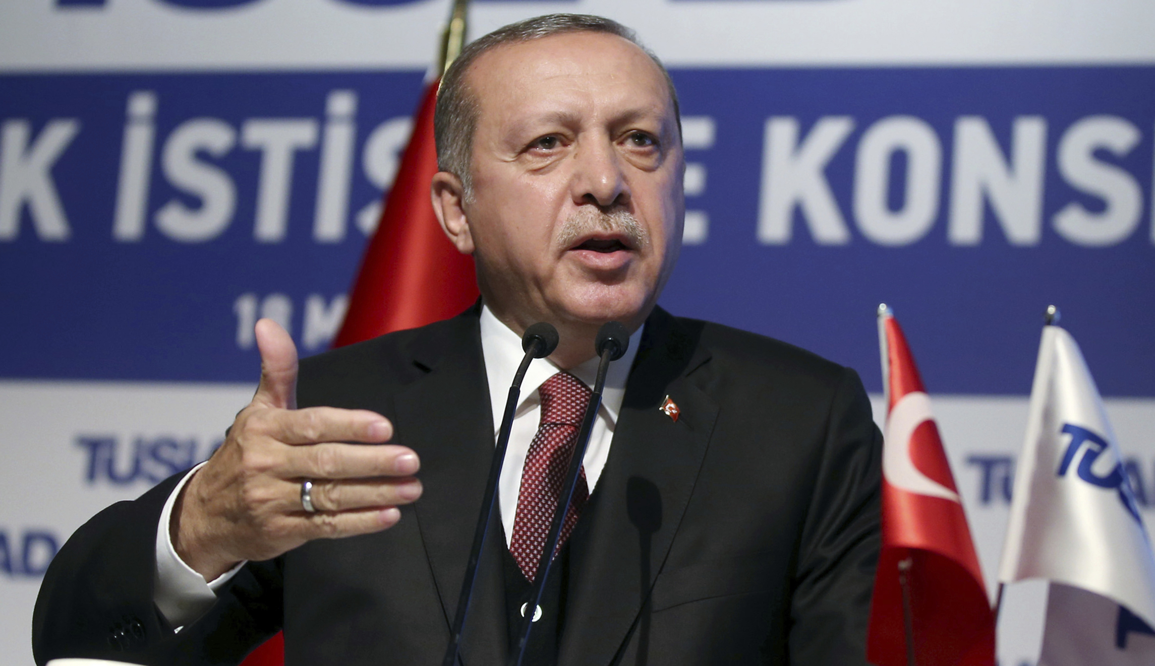 John McCain, Dianne Feinstein want Erdogan to punish his bodyguards after DC violence