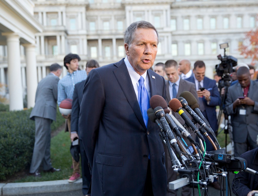 Kasich signs 20-week abortion ban in Ohio