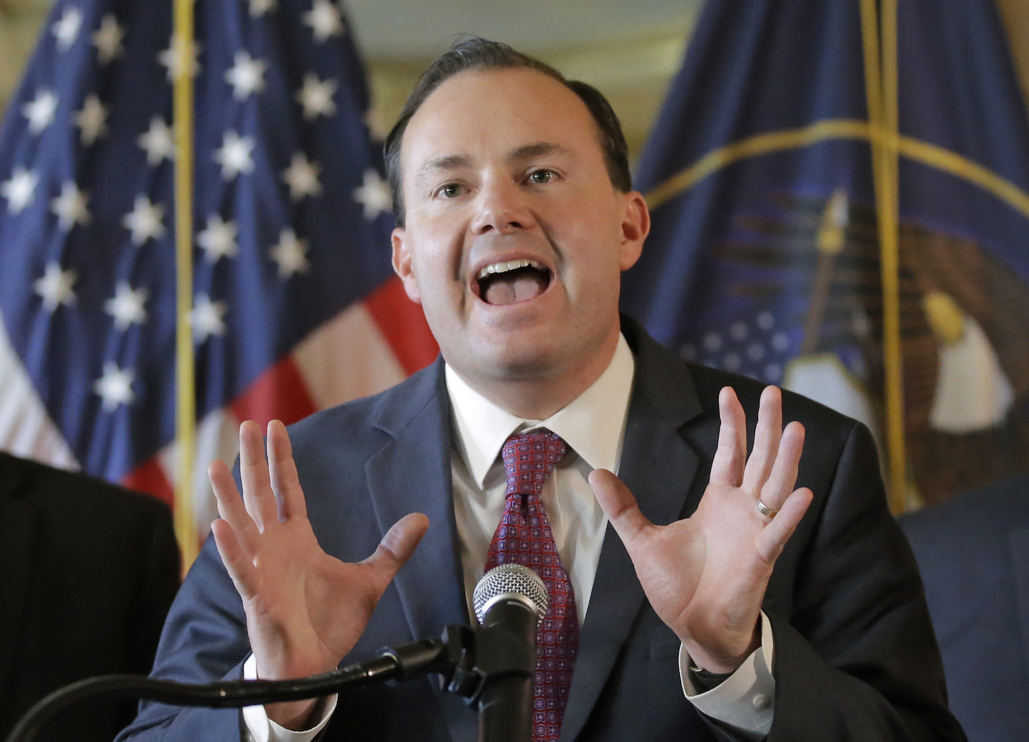 Mike Lee introduces bipartisan bill to break up Google ad business