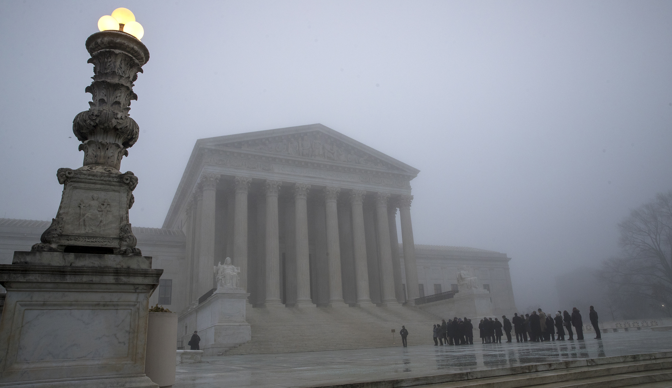 Supreme Court agrees to take up case on online sales taxes
