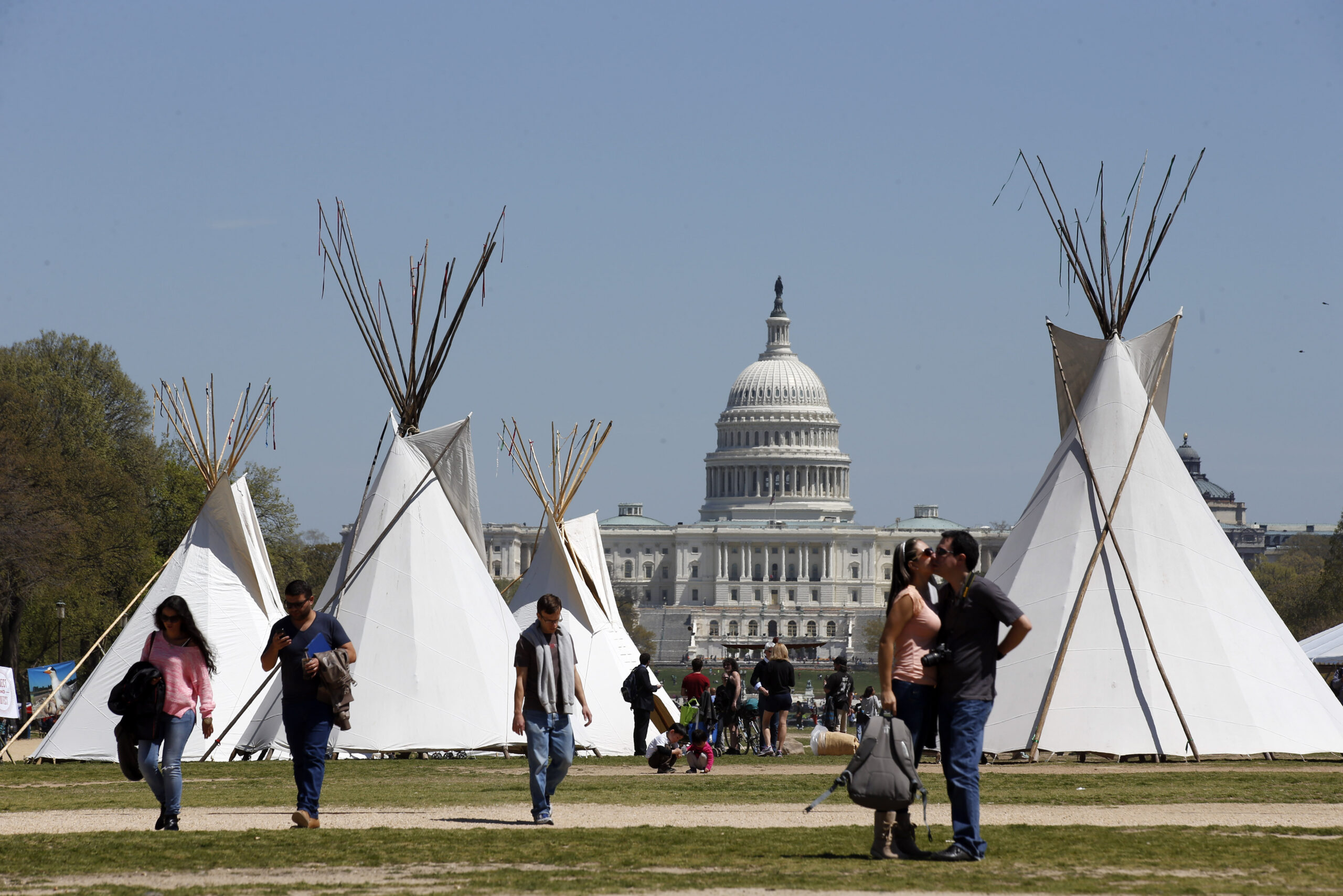 Pipeline, energy bill backers vow to keep up fight