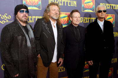 Sightings: Robert Plant enjoys Ebbitt’s Bloody Marylands