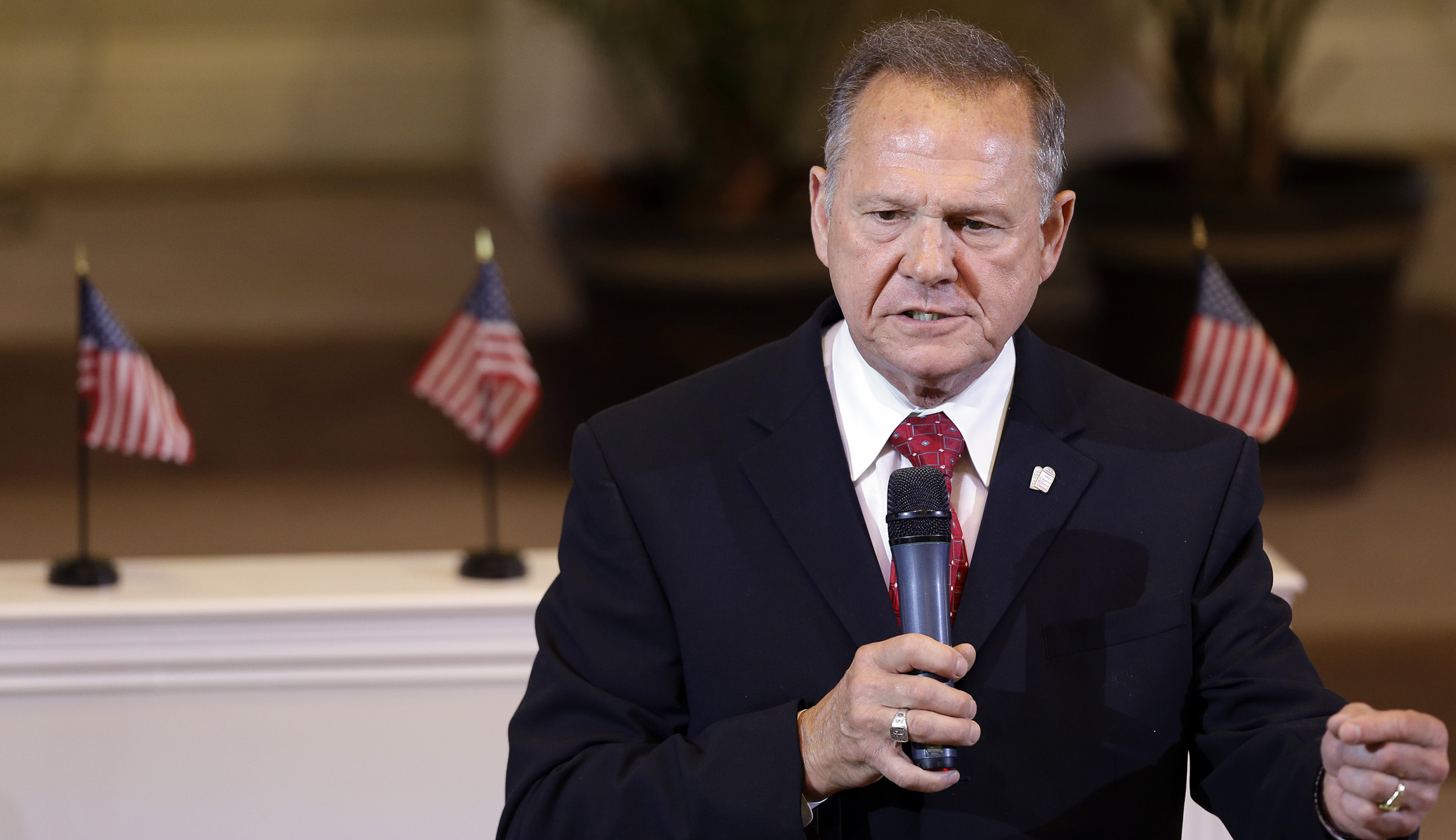 Alabama state auditor defends Roy Moore against sexual allegations, invokes Mary and Joseph