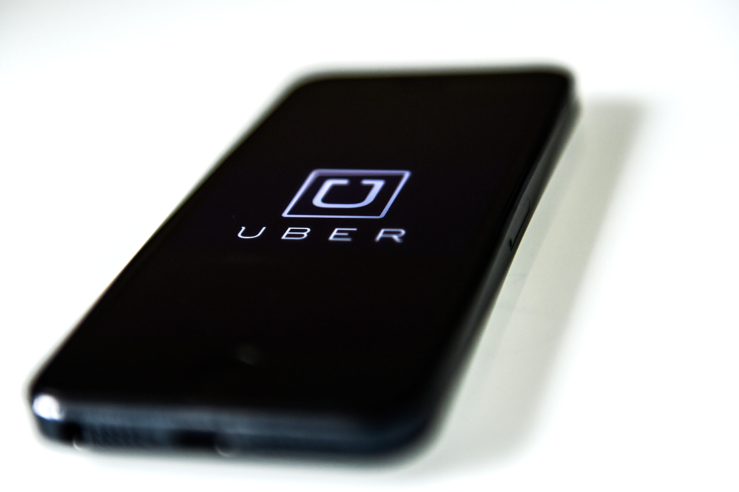 Al Franken demands answers on Uber’s ‘God view’