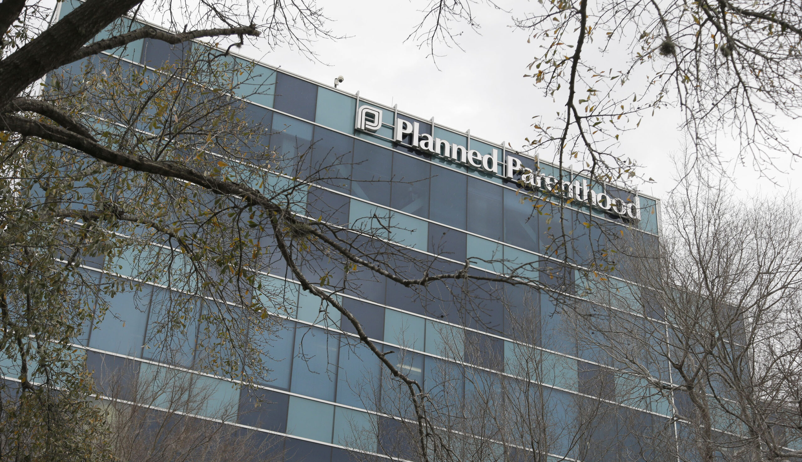 House votes to reverse Obama’s Planned Parenthood rule