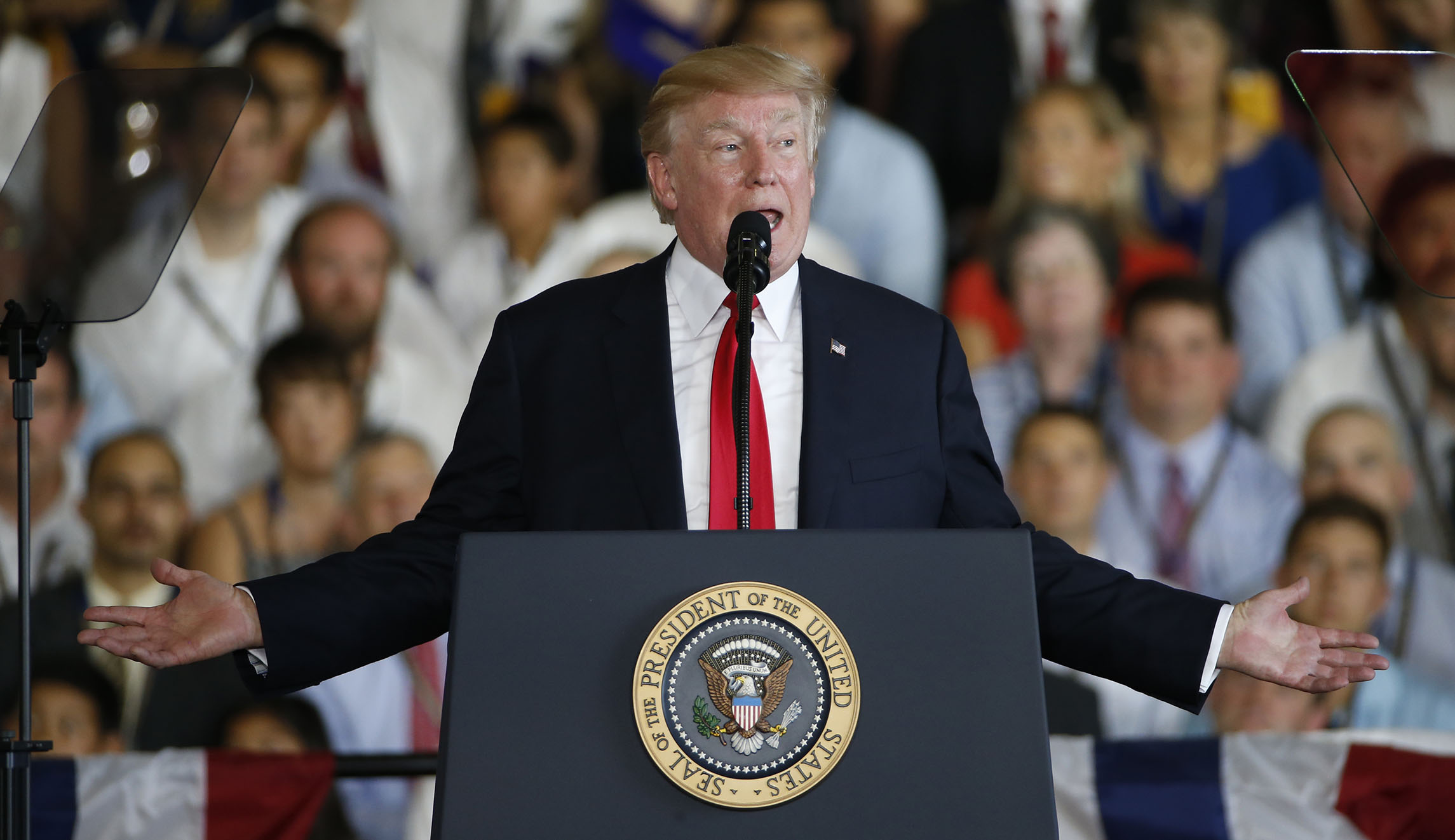 Trump teases ‘very big announcement’ at campaign rally in West Virginia