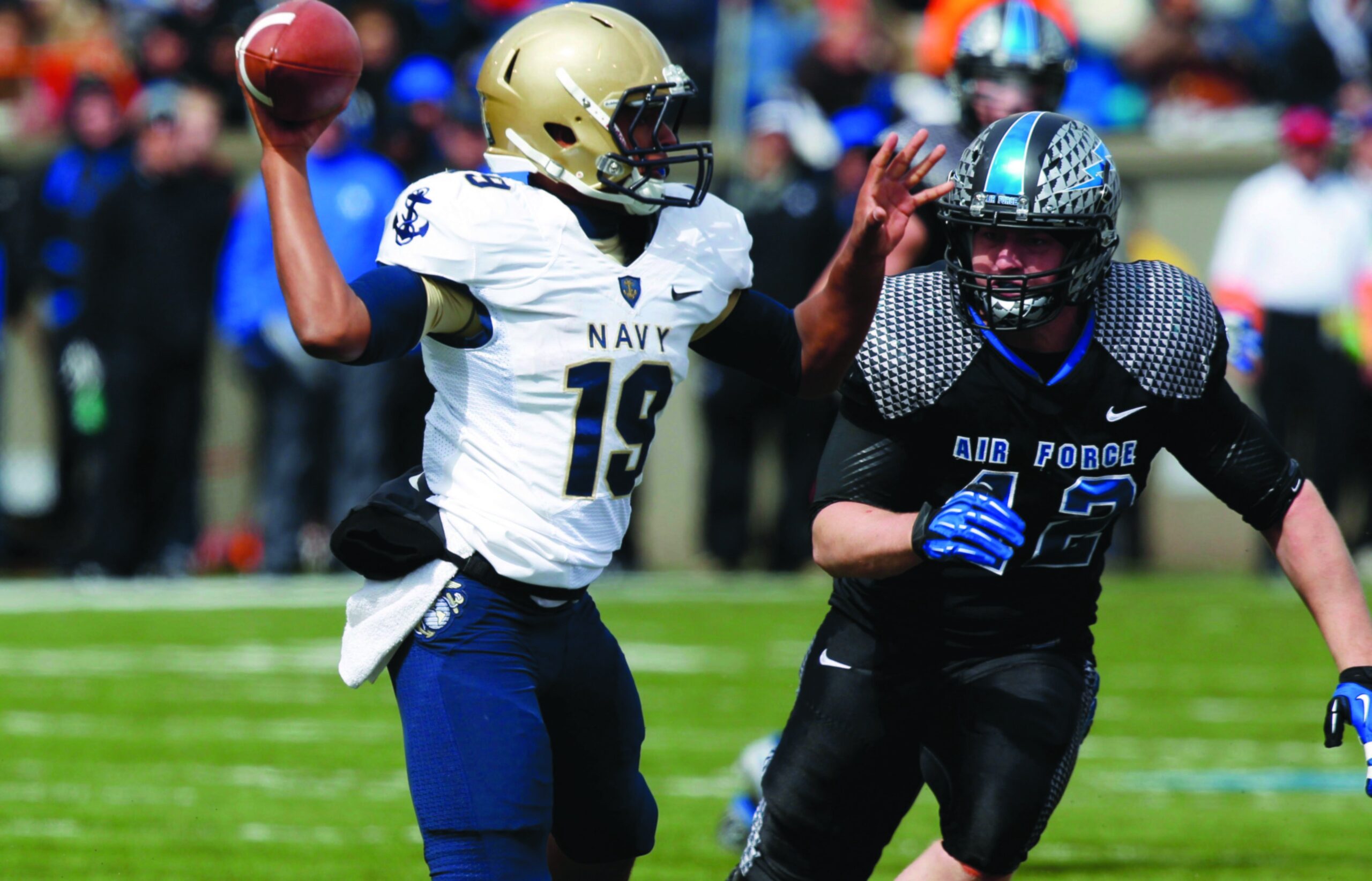 Navy freshman QB Reynolds sparks turnaround