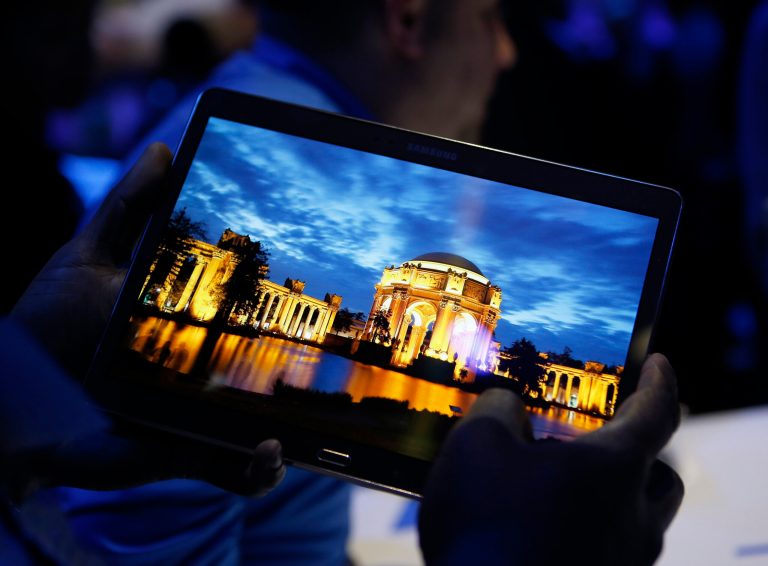 Review: Colors come to life in new Samsung tablet