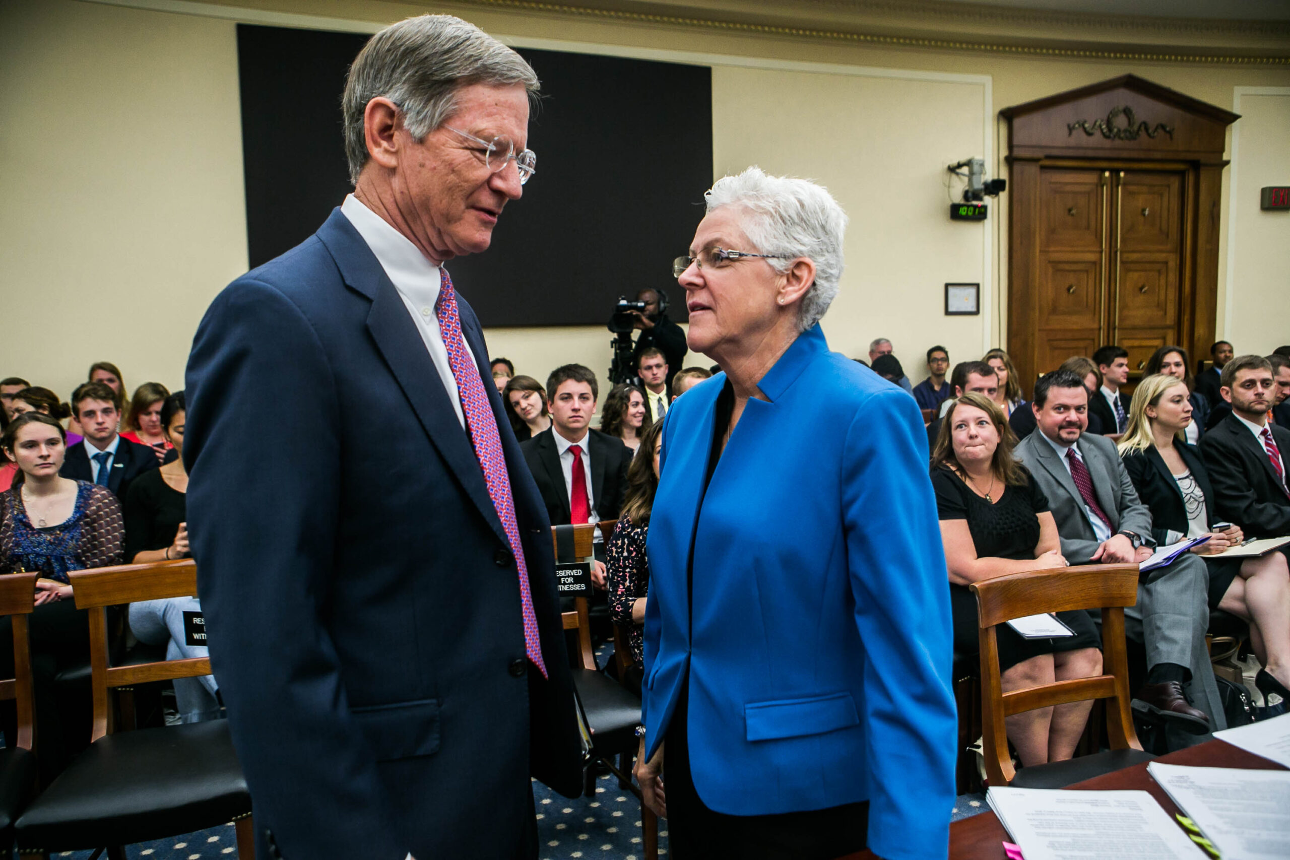 Congress works to undermine Obama on climate change