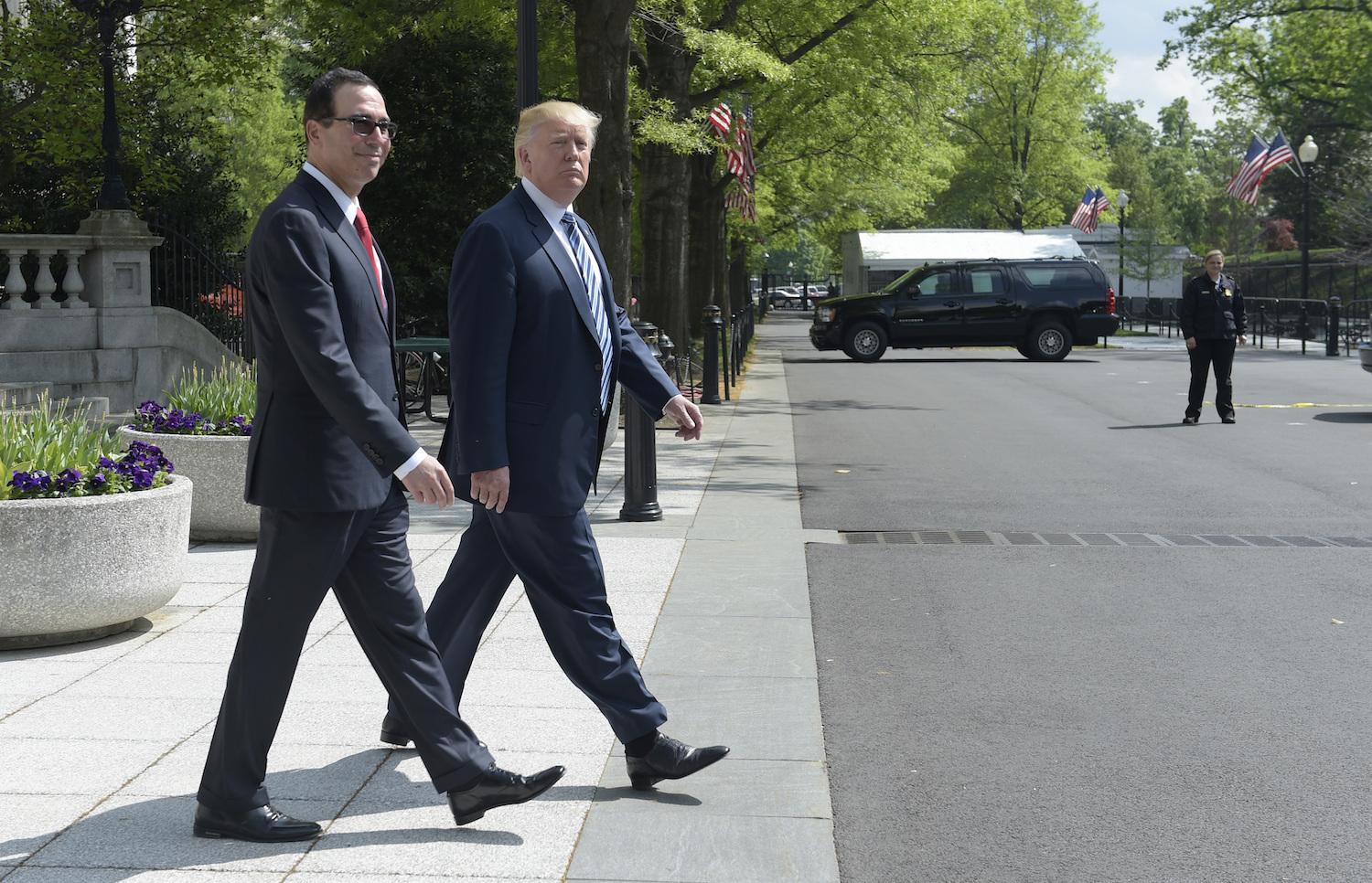 Trump sticking to 15 percent corporate tax rate goal