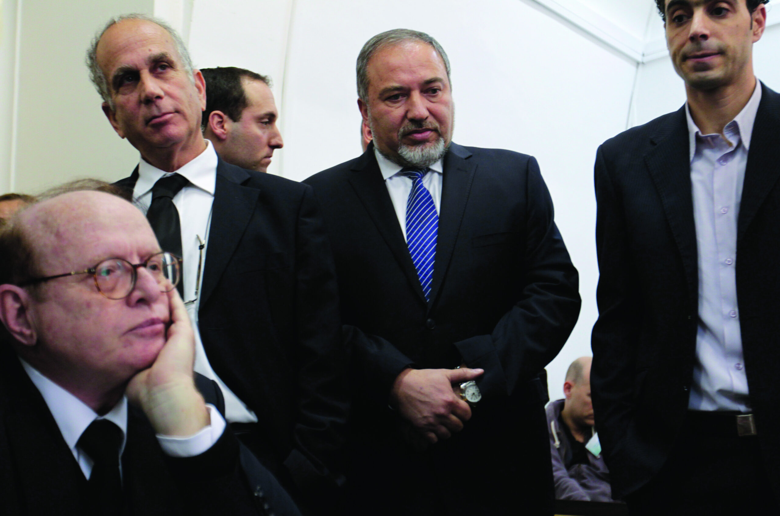 EU ministers reject arming Syrian rebels