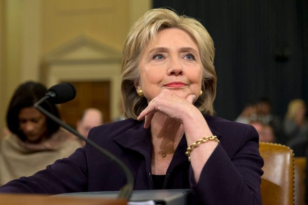 Poll: Clinton’s favorability continues to sag