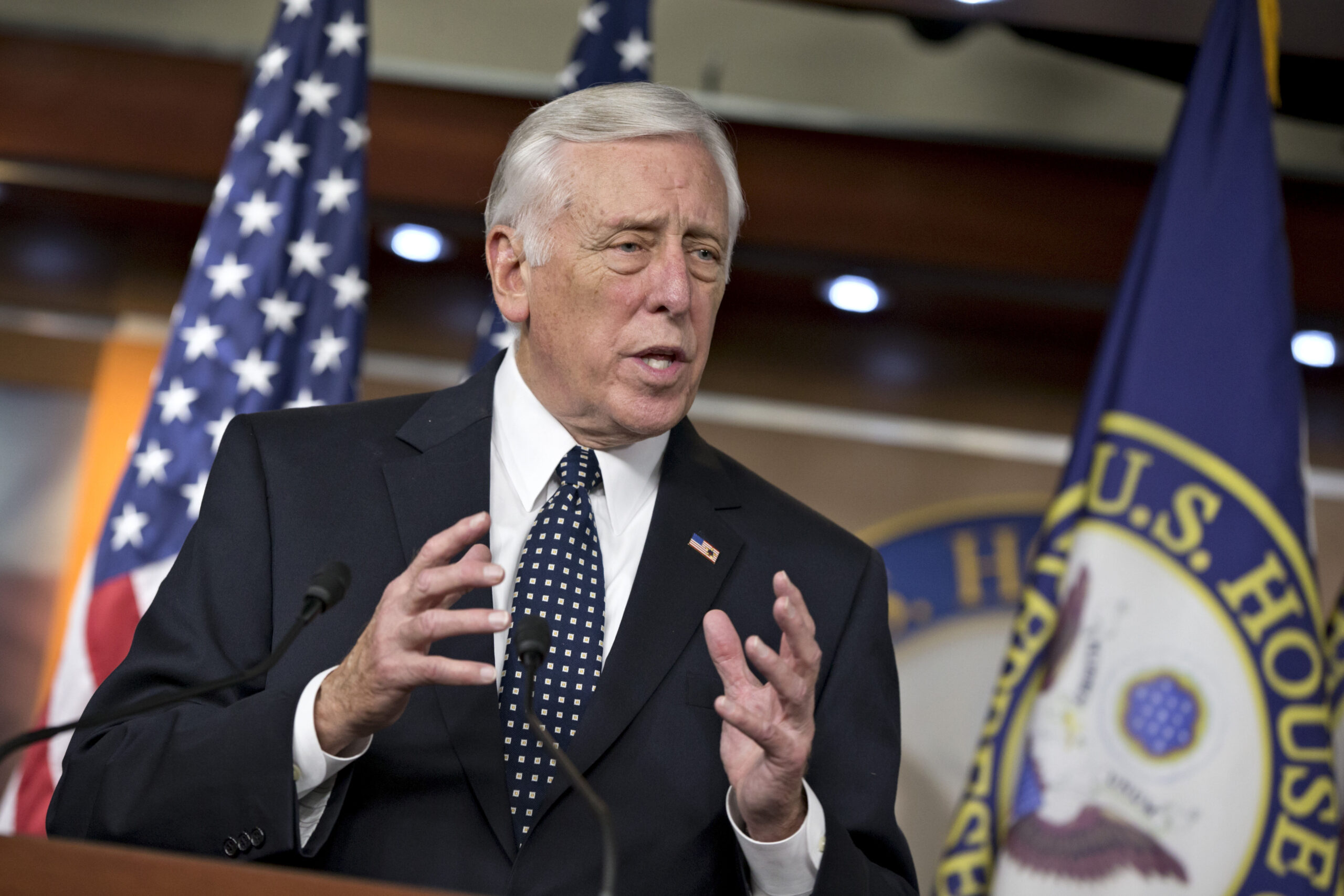 Steny Hoyer should be on an apology tour right now