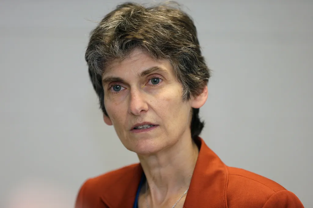 EPA pulls the plug on model climate rules