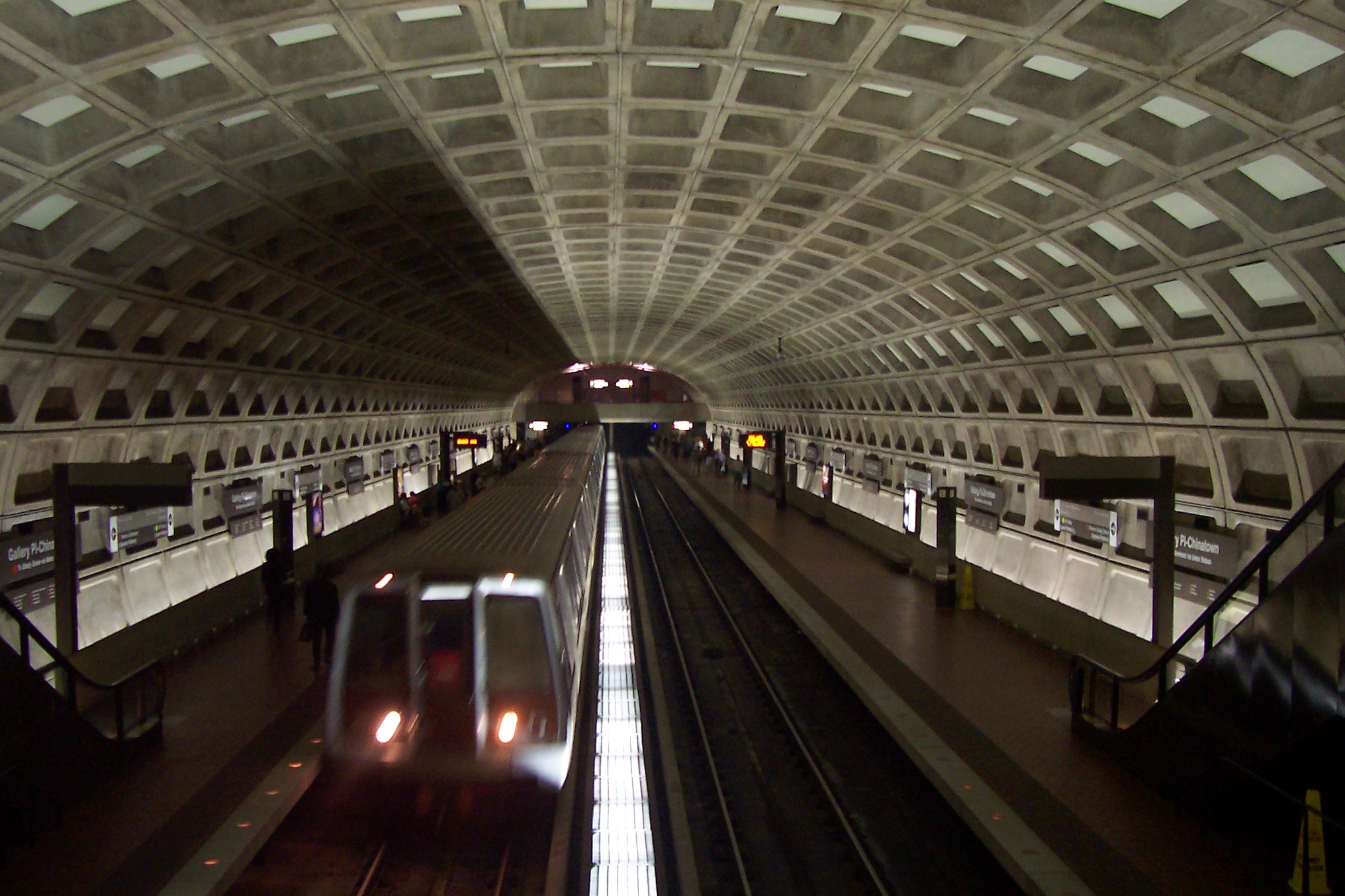 Washington Metro: ‘Maybe Safe, Somewhat Reliable, Mediocre’