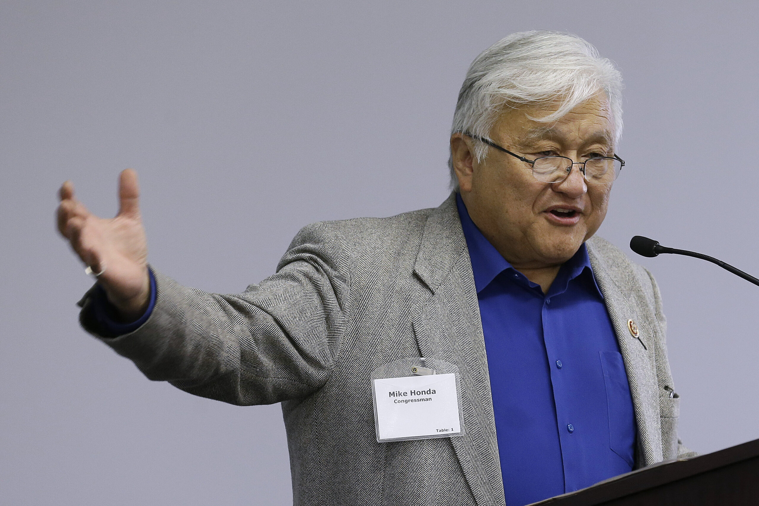 Dems propose automatic debt ceiling hikes