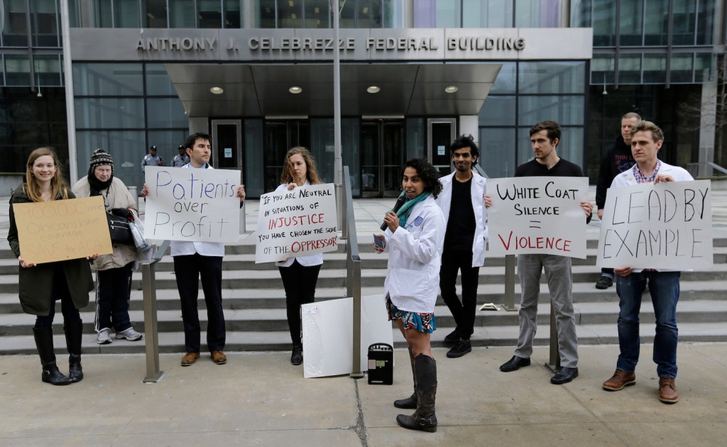 Doctors, hospitals oppose new Obamacare repeal plan
