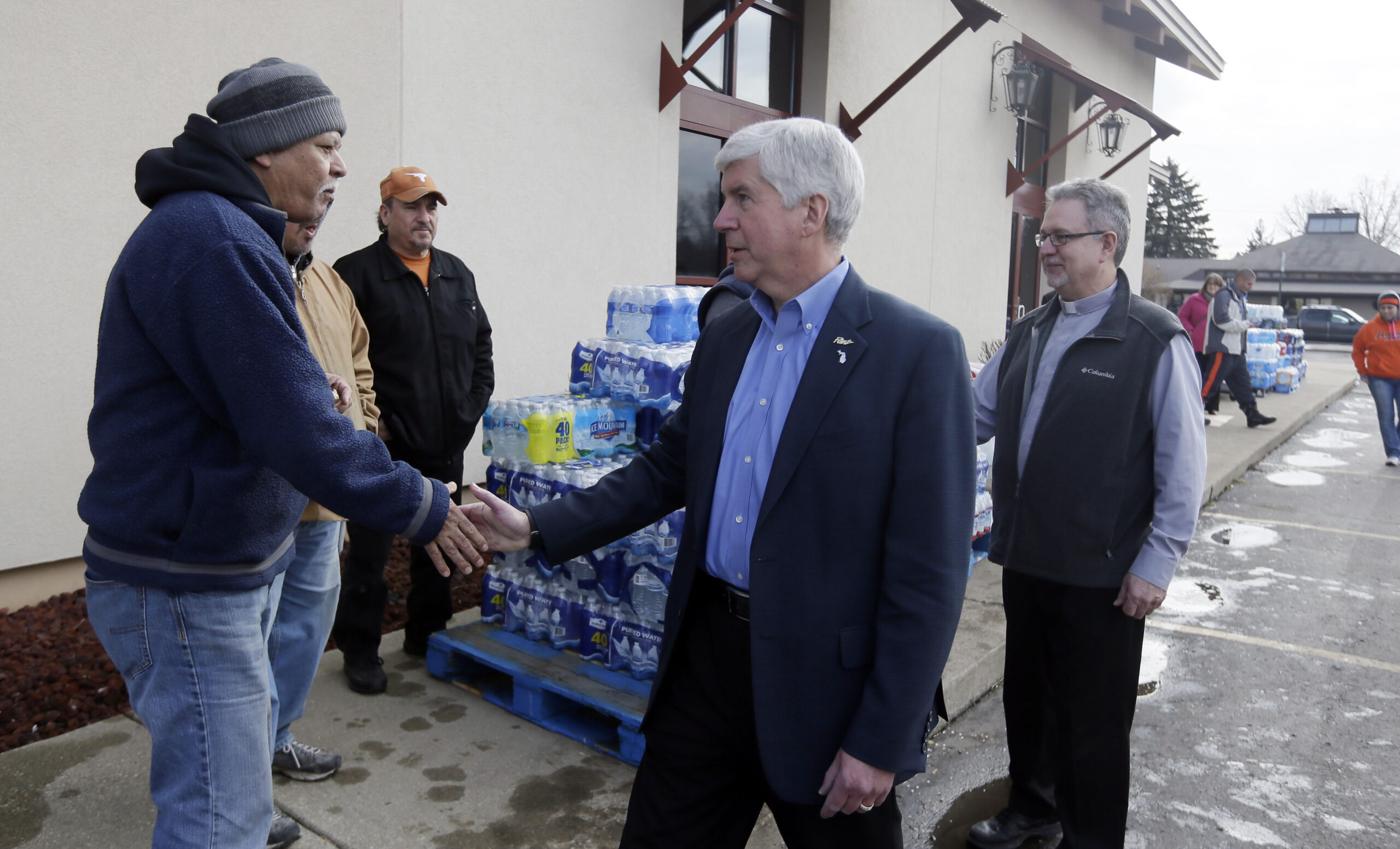 Michigan governor won’t testify at Dems’ Flint hearing