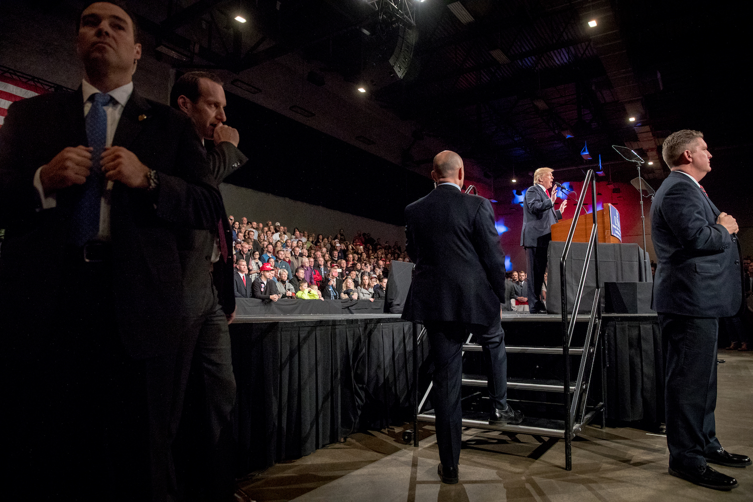 Senior Secret Service agent suggests she wouldn’t take ‘a bullet’ for Trump