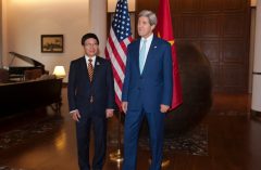 Kerry aims to calm South China Sea tensions