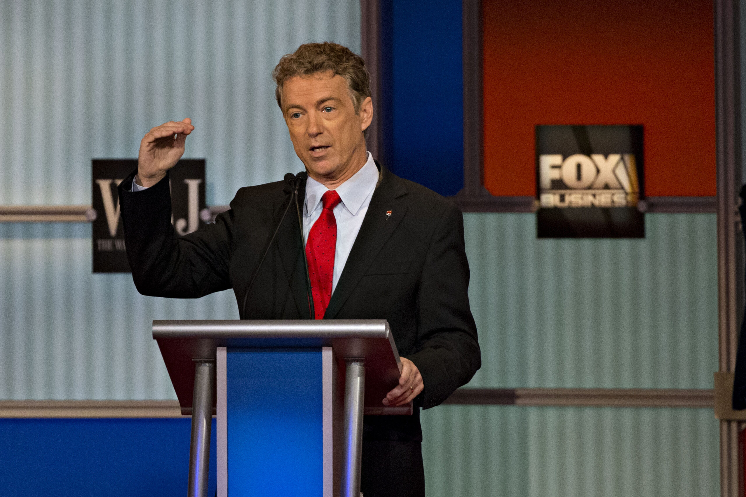 Paul treads carefully on foreign policy after Paris attacks