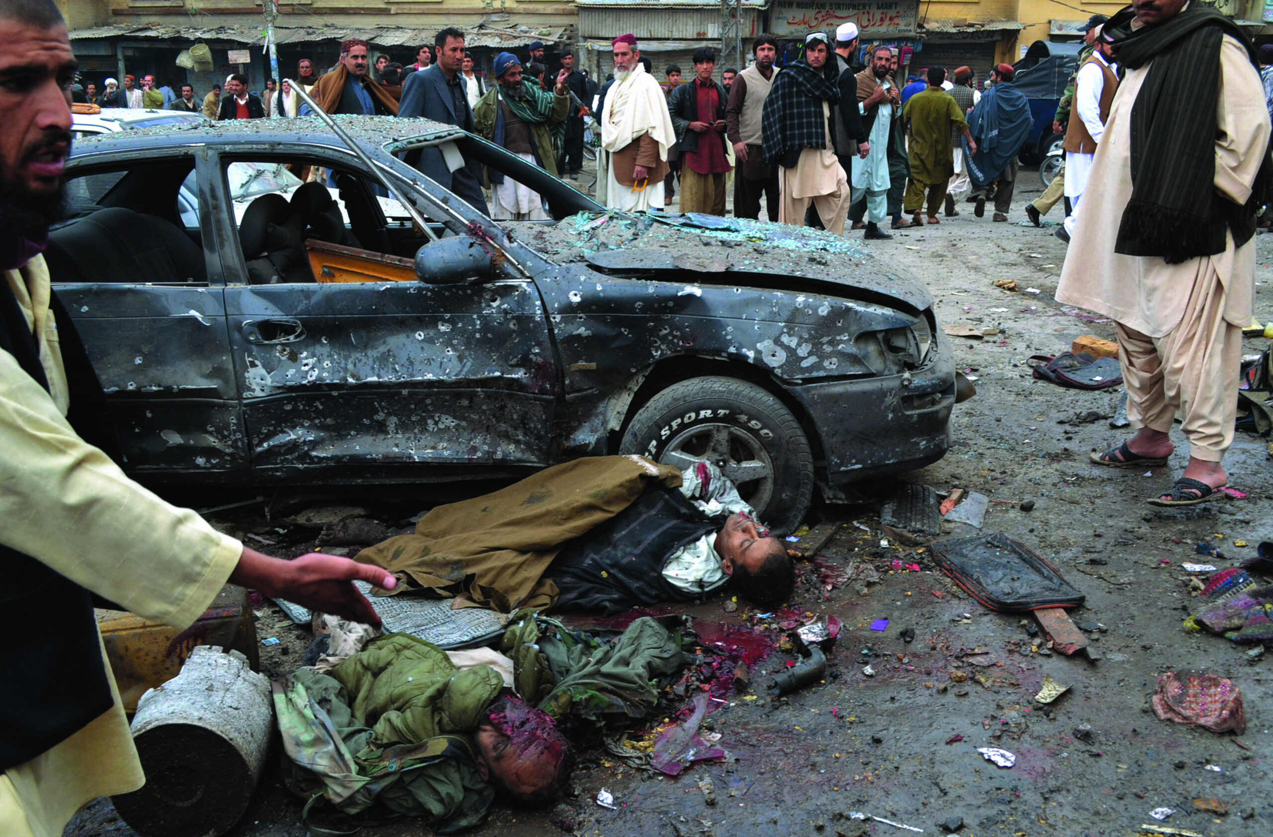 Bombings kill 115 people in Pakistan