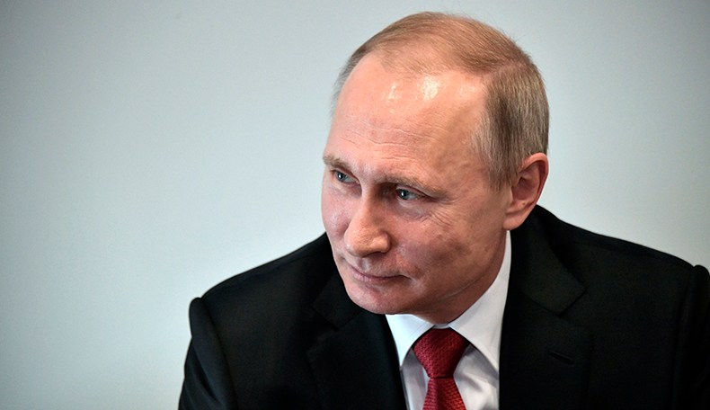 Oliver Stone interviews Vladimir Putin