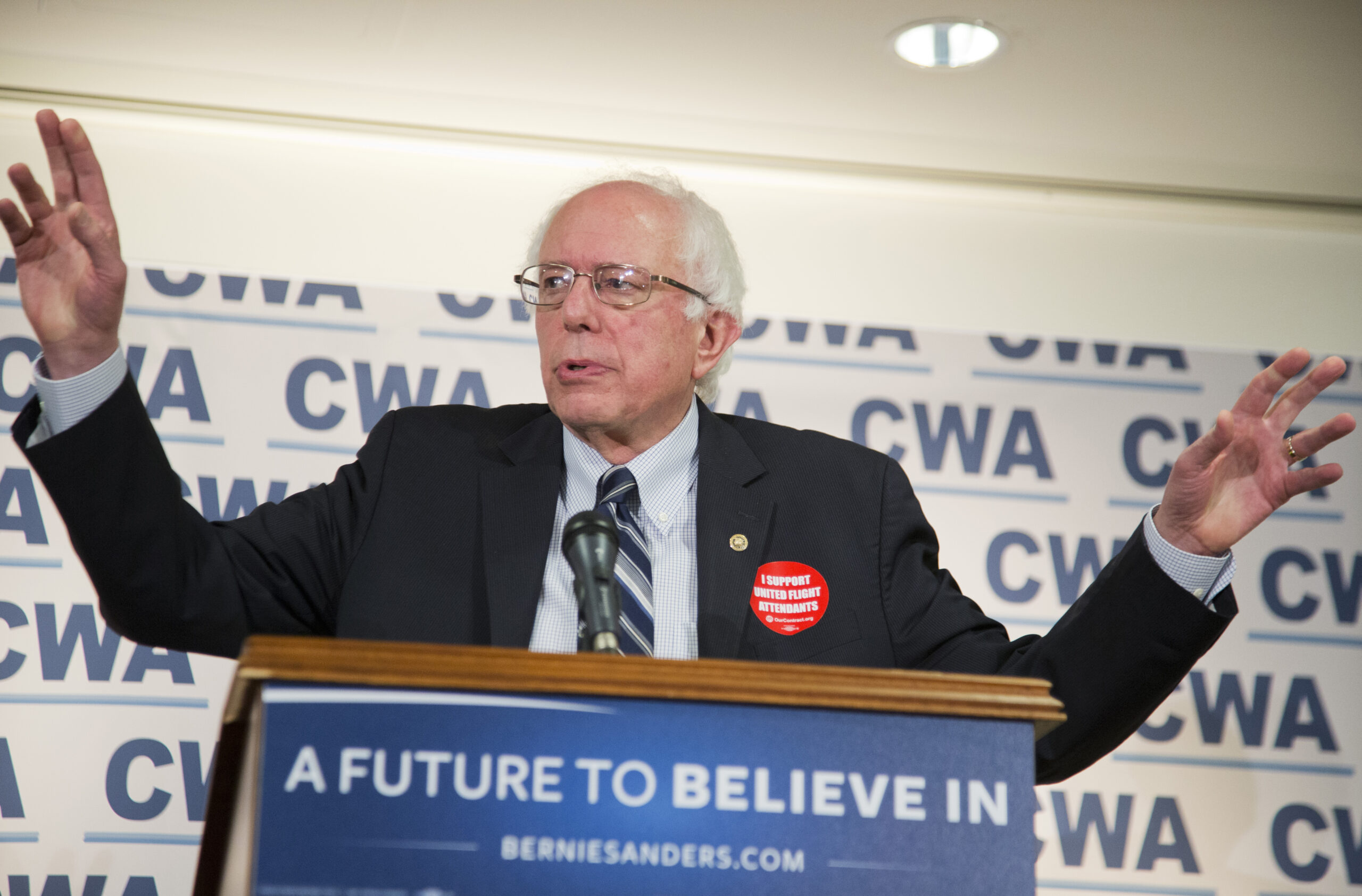 Sanders slams Clinton’s union endorsements
