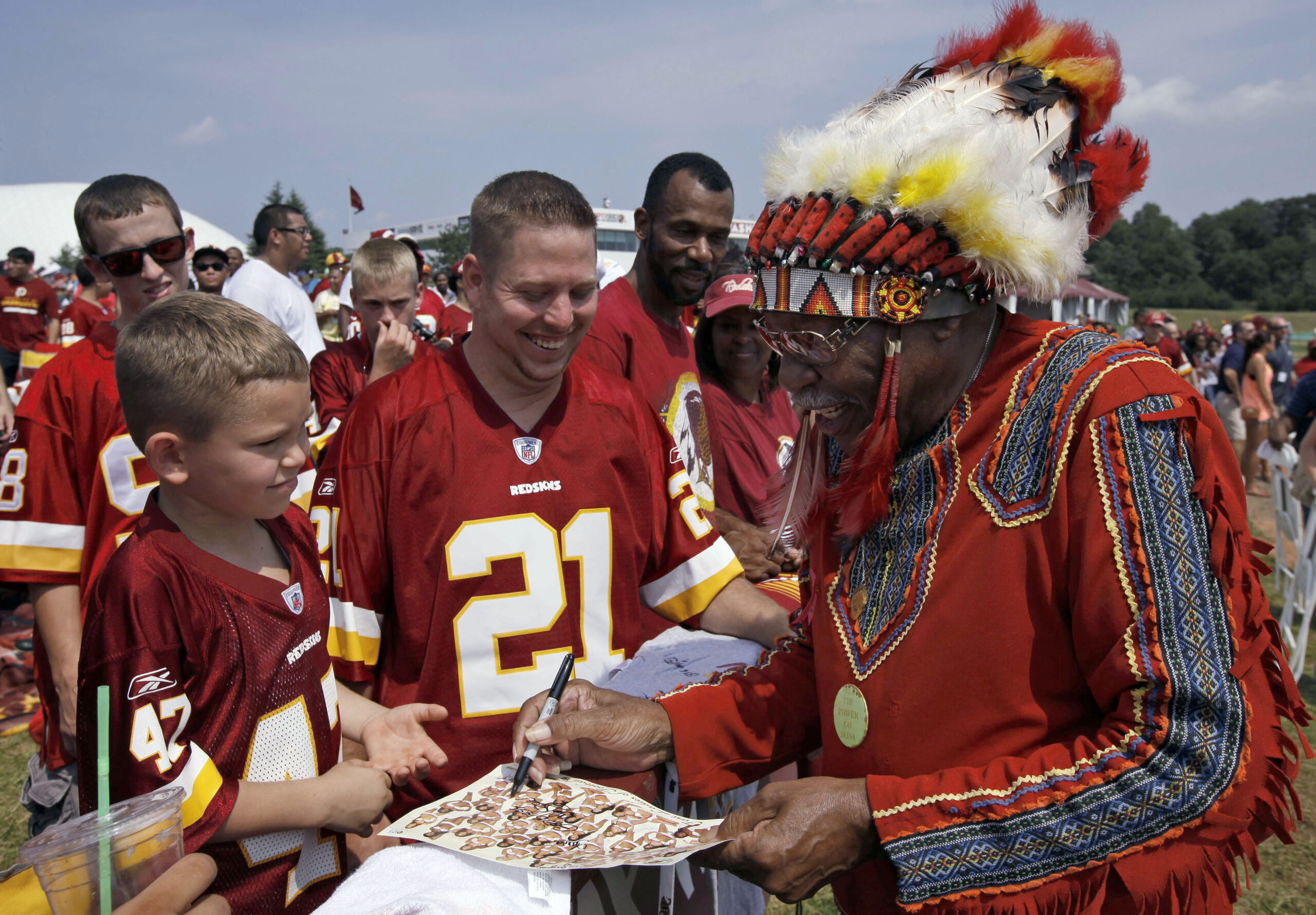 Obama open to name change for Washington Redskins