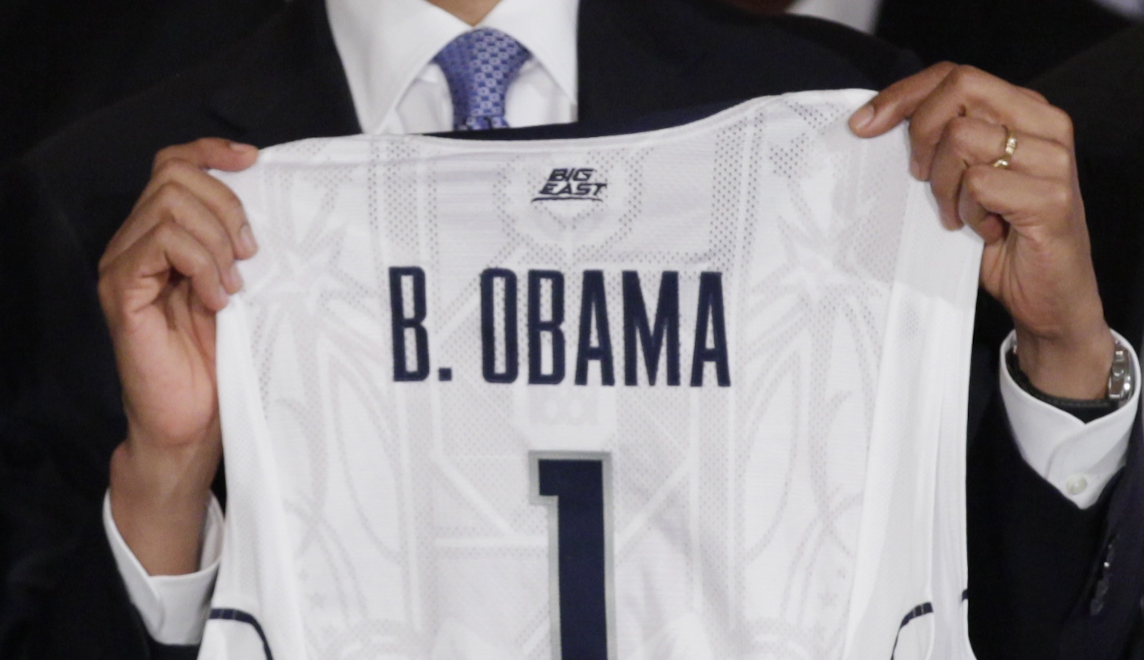 Obama scheduled to speak at sports conference in February