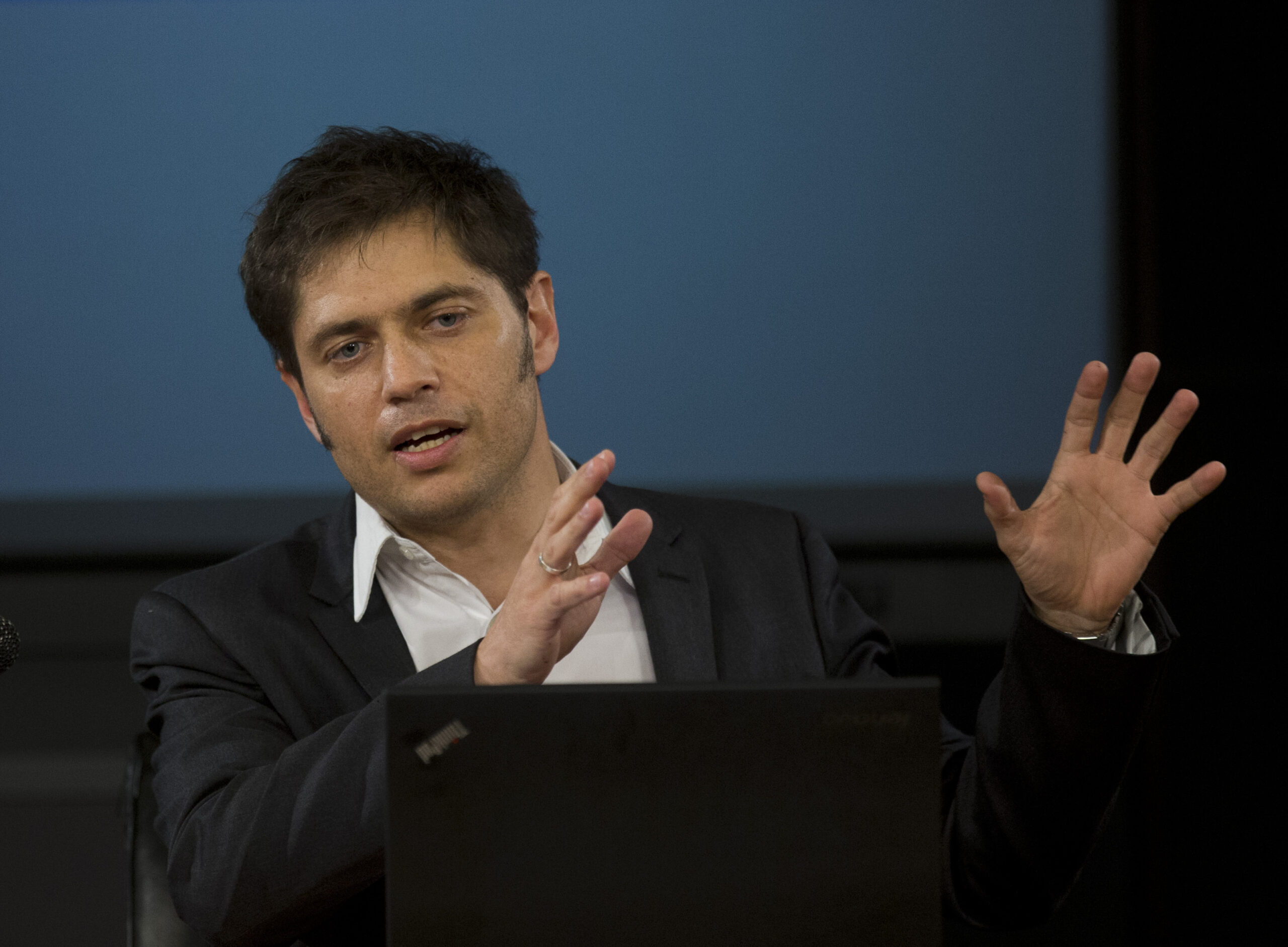 Argentina plans debt swap for restructured debt