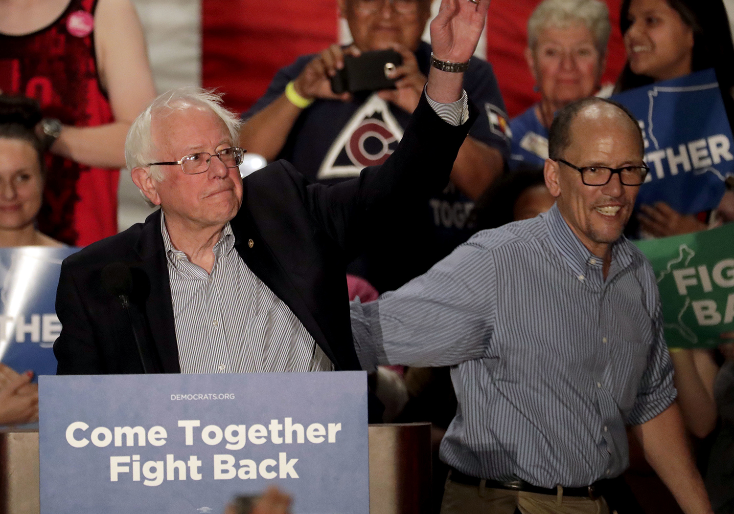 DNC reports worst April of fundraising since 2009