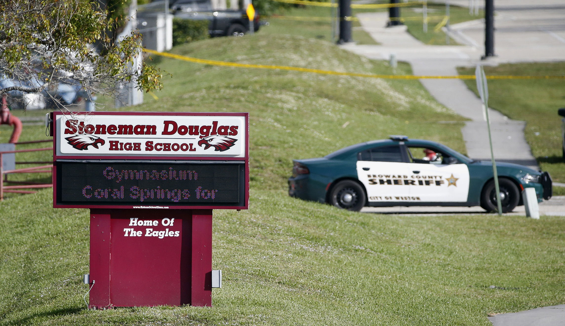 Four Broward County Sheriff’s deputies failed to enter Florida high school during shooting: Report