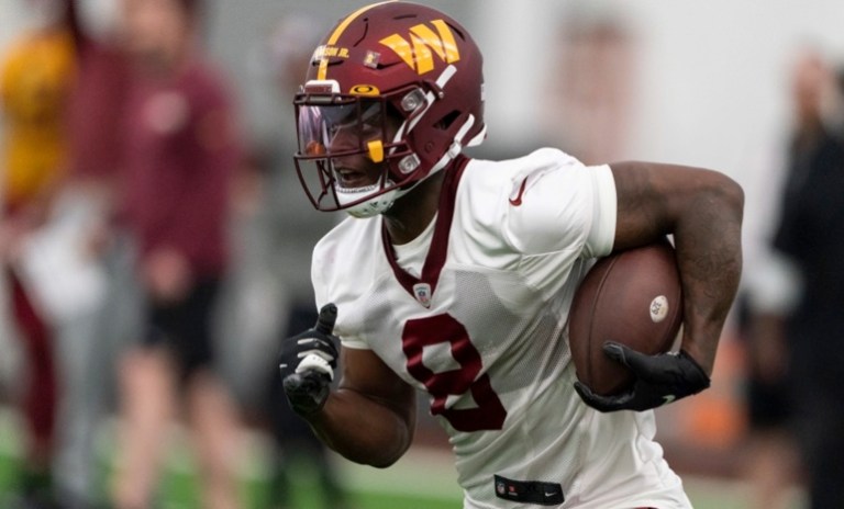 Washington Commanders running back Brian Robinson Jr. shot during carjacking: Police