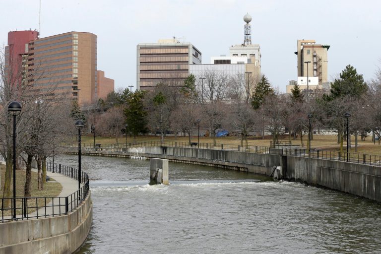 The Environmental Protection Agency was prepared to let Flint, Mich., continue giving lead-contaminated water to customers until at least 2016, emails released Friday show. (AP Photo/Carlos Osorio)