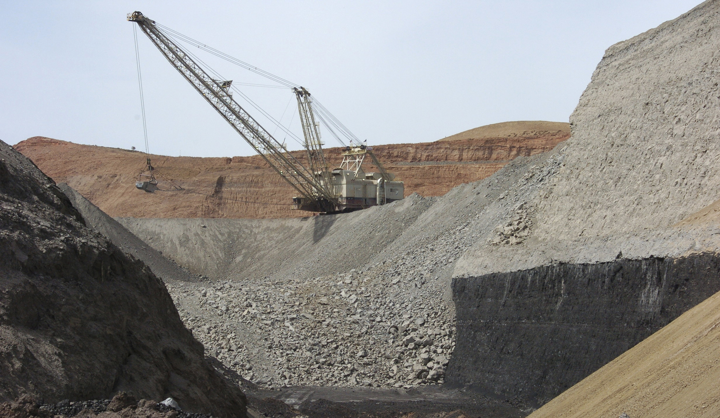 Fossil fuels in for a downward spiral, report says
