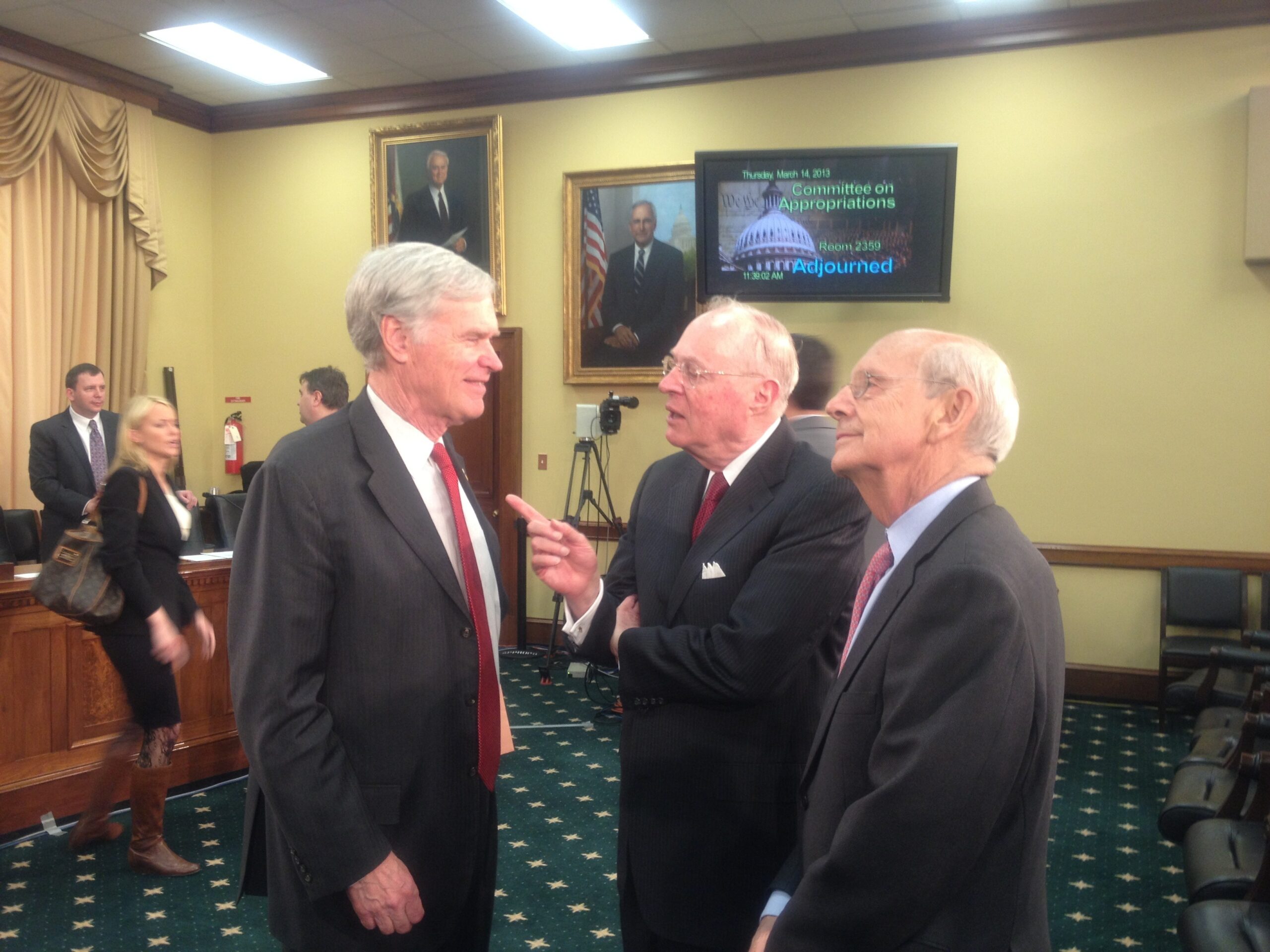 Justices crack door to letting cameras in Supreme court