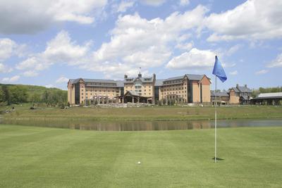 Courtesy of mount airy casino resort
The Mount Airy Golf Club features replicas of famous holes from around the country and is part of a casino/resort.