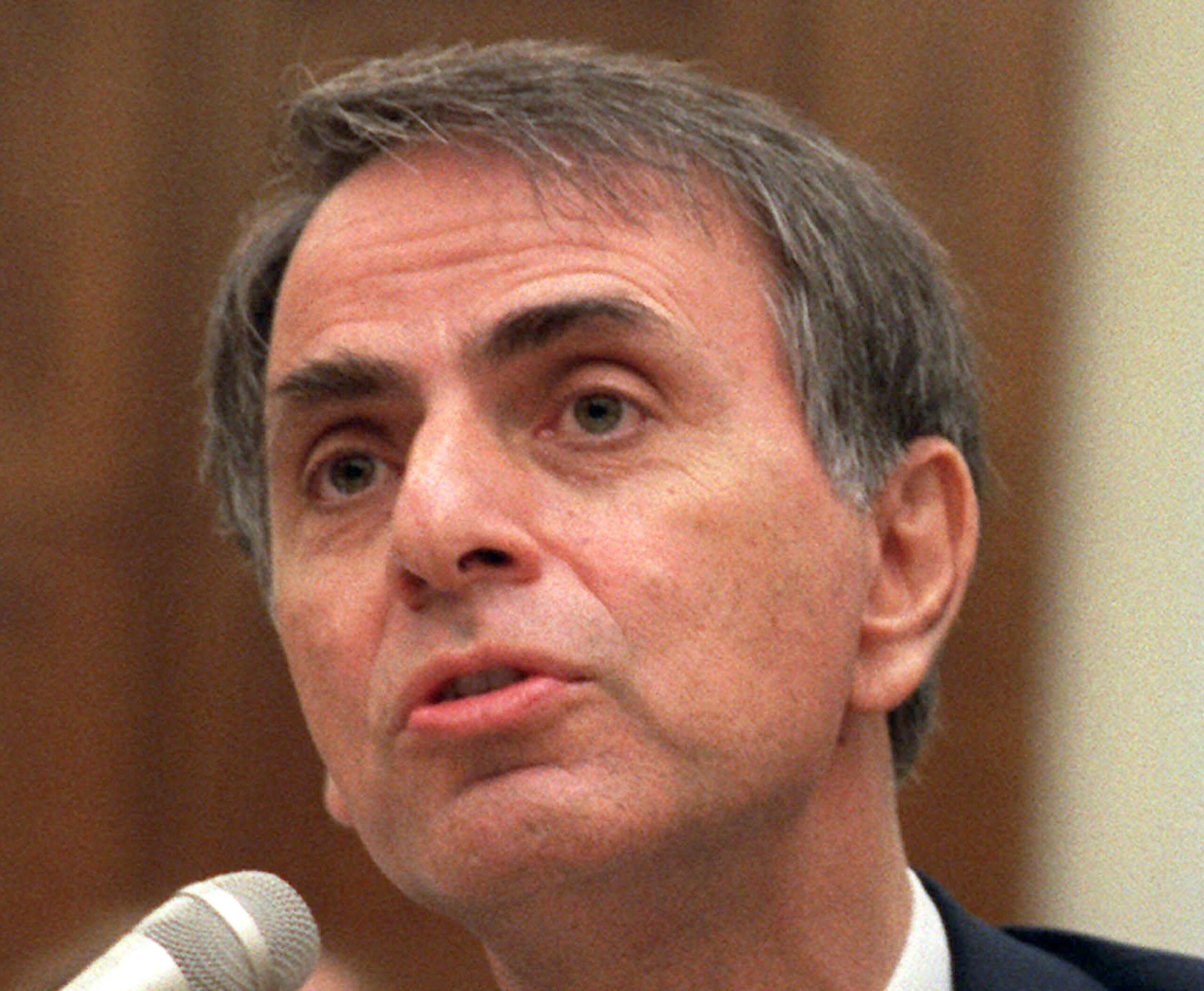 Library of Congress acquires Carl Sagan’s papers