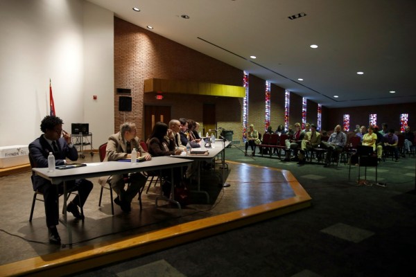 DOJ, Ferguson strike deal on police reform