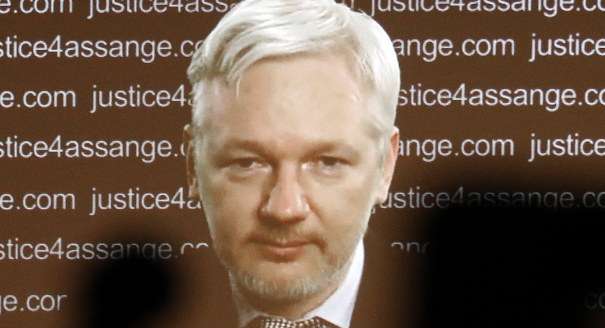 MSNBC host Joy Reid tweets at Julian Assange: ‘I’m blocking your creepy ass’