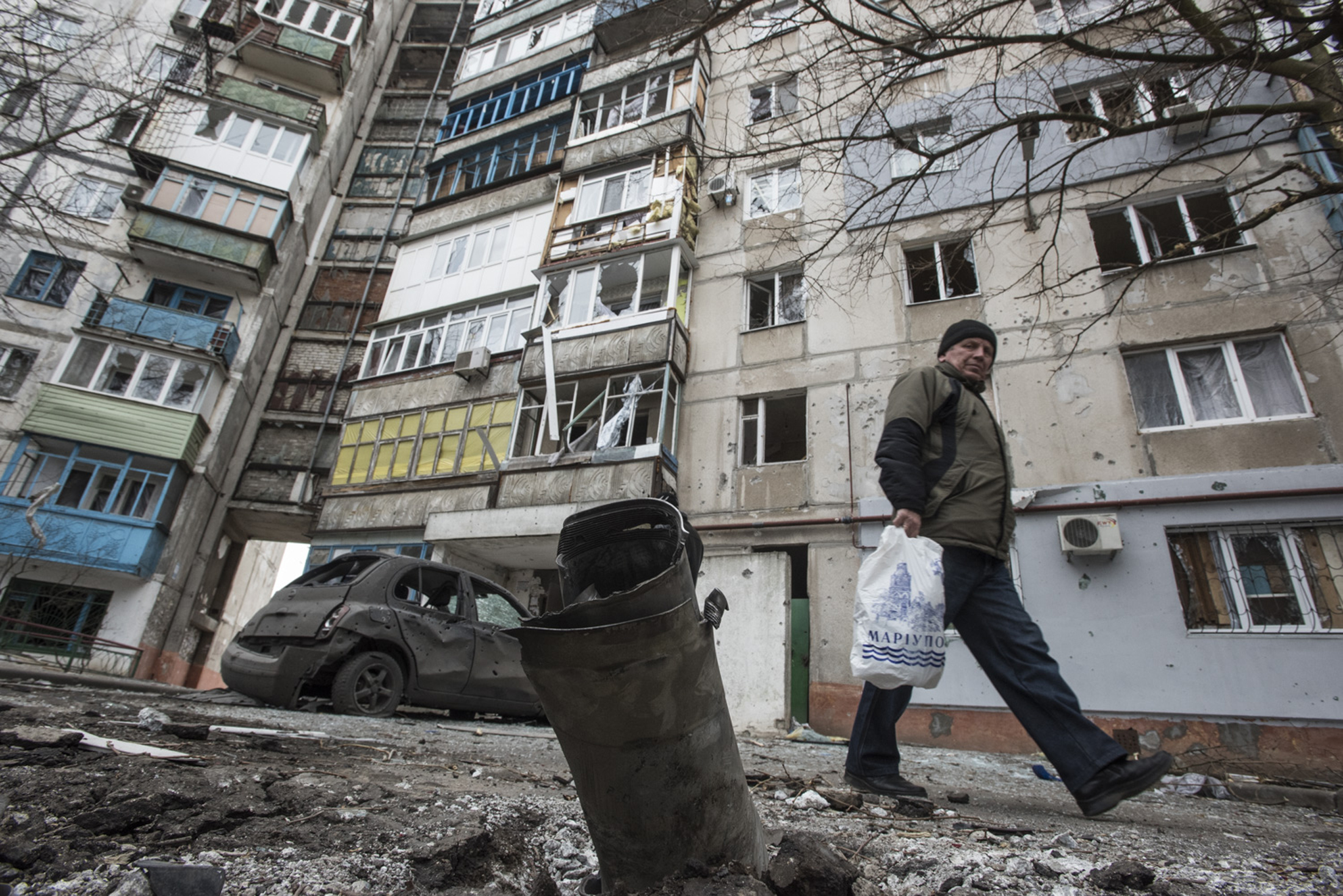 These former officials say the U.S. should arm Ukraine