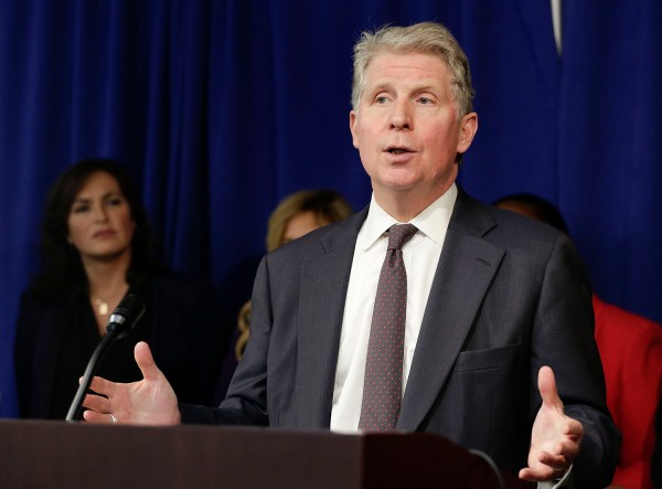 Manhattan DA warns ‘thousands’ of devices inaccessible due to encryption