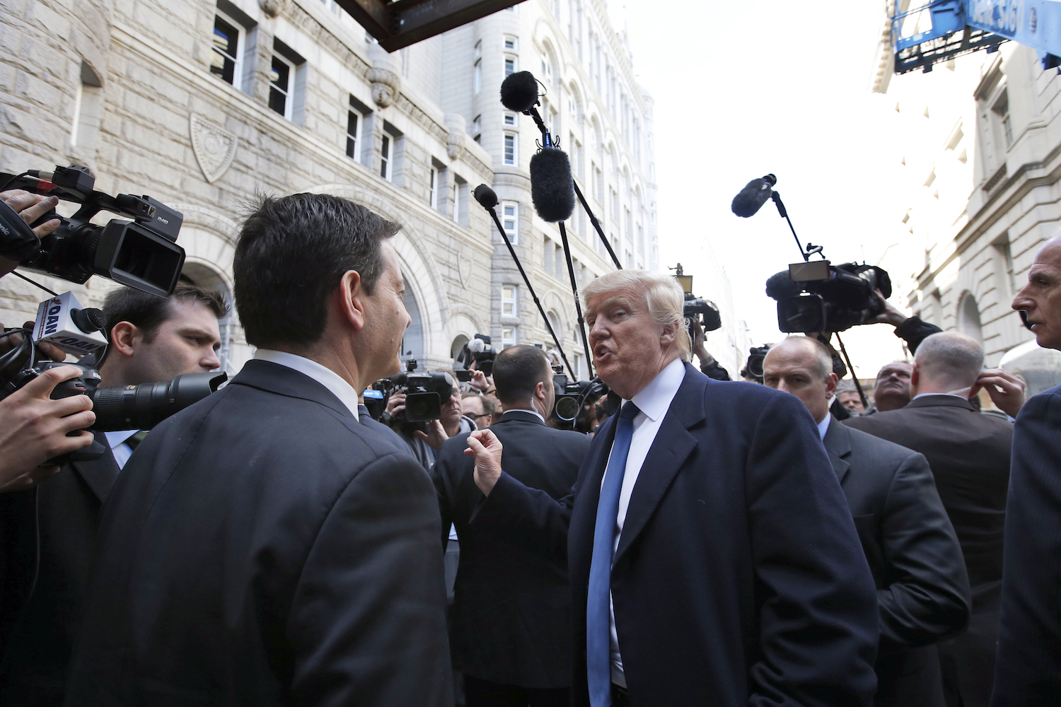 Washington Post writer: Media ‘relentlessly’ tough on Trump